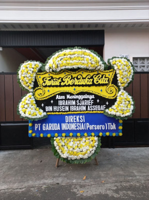 Papan Bunga Duka di Kunir